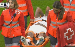 FB体育官网-皇马核心中场受伤住院手术，将缺席重要战役