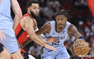 FB体育官网-黑马球队取得惊人胜利，比赛中完全压制对手