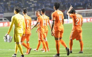 FB体育官网-鲁能客场惨败永昌，陷入低谷