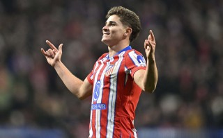 FB体育-西甲劲旅备战欧洲强队，冲击八强席位