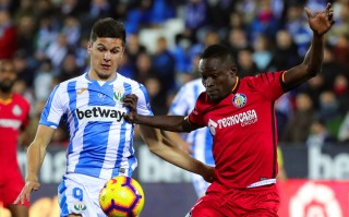 FB体育官方网站-鲍里索夫北京现代逼平赫塔菲，艰难取分