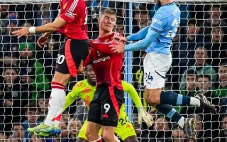 FB体育平台-传奇重现，足球传奇比赛成为焦点