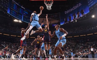 FB体育平台-快船队惊险逆袭，客场气走灰熊队豪取六连胜