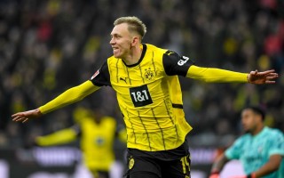 FB体育-多特蒙德客场大胜弗赖堡，连续积分保持不败