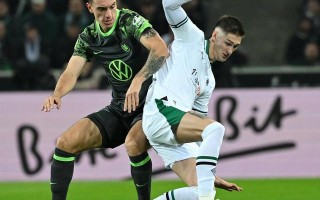 FB体育-门兴格拉德巴赫突破性表现，球迷欣喜不已