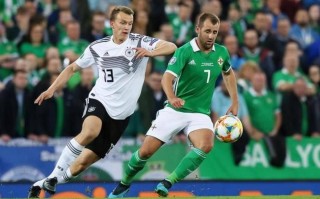 FB体育官方网站-北爱尔兰在欧预赛中力克对手，成功晋级四强