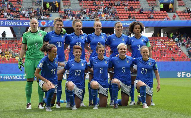 FB体育-欧洲女子足球比赛中一役惊艳众人-第2张图片-FB体育官网 FB体育-欧洲女子足球比赛中一役惊艳众人-第2张图片-FB体育官网