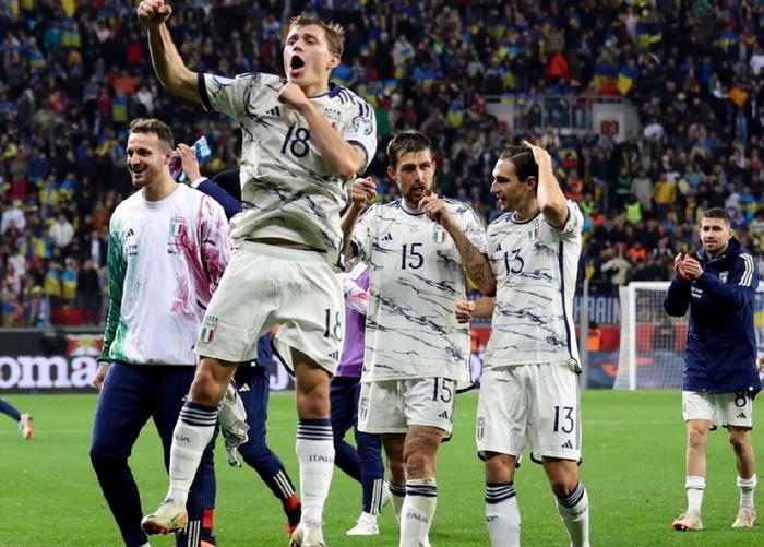 FB体育官网-摩尔多瓦队奋力拼搏,欧预赛比赛中展现斗志-第2张图片-FB体育官网 FB体育官网-摩尔多瓦队奋力拼搏,欧预赛比赛中展现斗志-第2张图片-FB体育官网