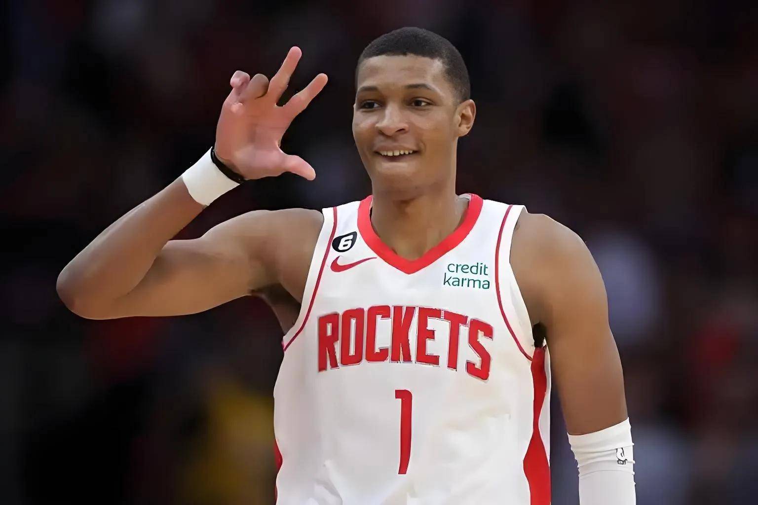 FB体育-黄蜂队球员获得月最佳称号，表现稳定-第2张图片-FB体育官网