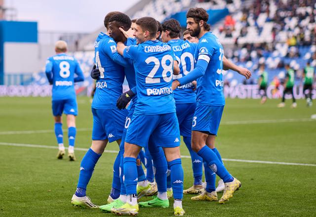 FB体育官方网站-奥利瓦:在国际足球竞技中迈向辉煌-第2张图片-FB体育官网 FB体育官方网站-奥利瓦:在国际足球竞技中迈向辉煌-第2张图片-FB体育官网