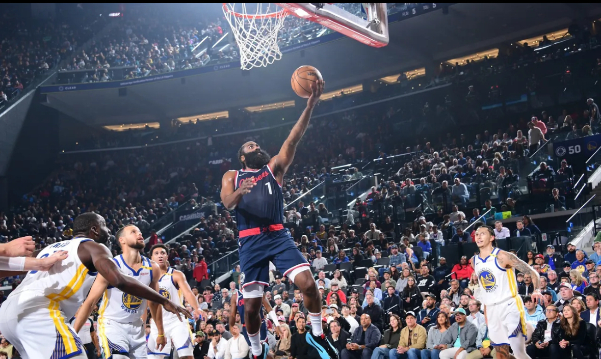 FB体育官网-快船大胜魔术，继续取得胜利-第2张图片-FB体育官网