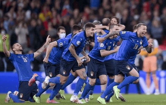 FB体育官网-欧国联冠军杯:阿斯加德险胜保级,避免降级命运-第1张图片-FB体育官网 FB体育官网-欧国联冠军杯:阿斯加德险胜保级,避免降级命运-第1张图片-FB体育官网