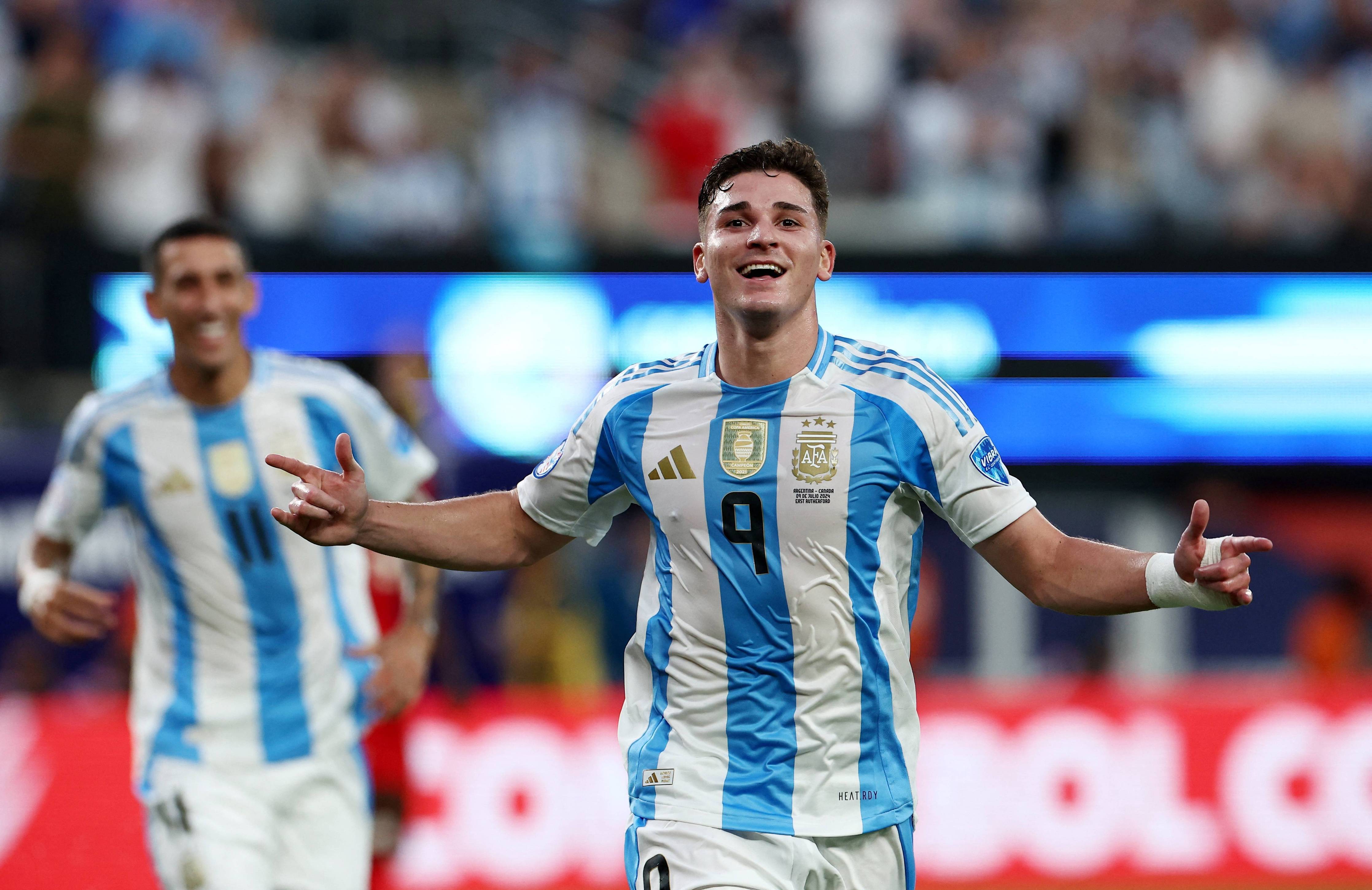 FB体育官网-阿根廷球员成为国际篮球新宠-第2张图片-FB体育官网 FB体育官网-阿根廷球员成为国际篮球新宠-第2张图片-FB体育官网