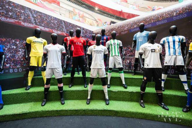 FB体育平台-传奇重现,足球传奇比赛成为焦点-第2张图片-FB体育官网 FB体育平台-传奇重现,足球传奇比赛成为焦点-第2张图片-FB体育官网