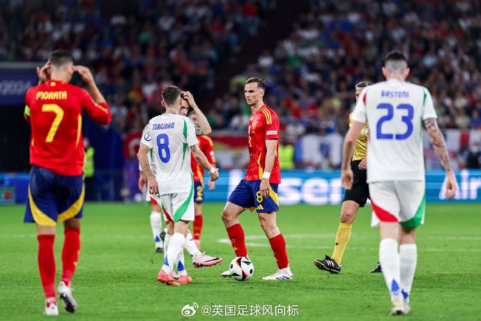 FB体育官网-强队对碰中,球队实力击败对手夺得胜利-第2张图片-FB体育官网 FB体育官网-强队对碰中,球队实力击败对手夺得胜利-第2张图片-FB体育官网