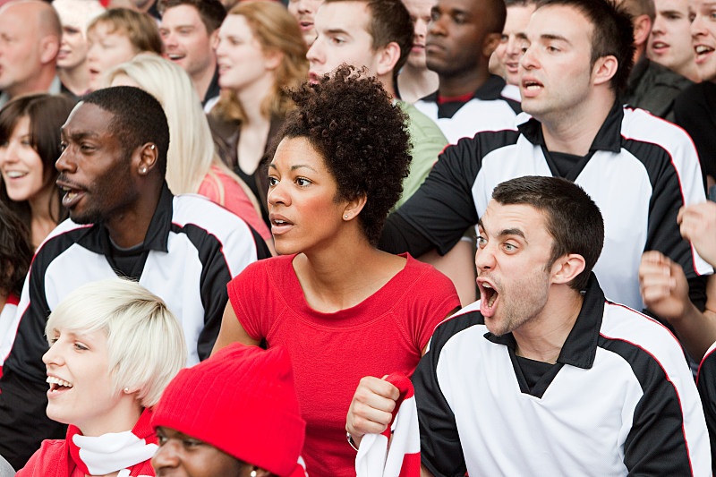 FB体育平台-精彩纷呈的比赛场面深深吸引了球迷们的眼球-第2张图片-FB体育官网 FB体育平台-精彩纷呈的比赛场面深深吸引了球迷们的眼球-第2张图片-FB体育官网