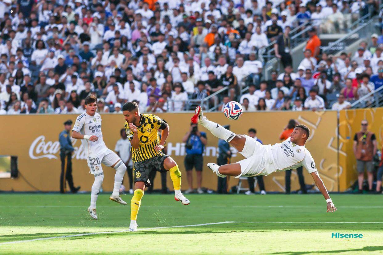 FB体育-多特蒙德客场险胜,继续追赶领先者-第2张图片-FB体育官网 FB体育-多特蒙德客场险胜,继续追赶领先者-第2张图片-FB体育官网