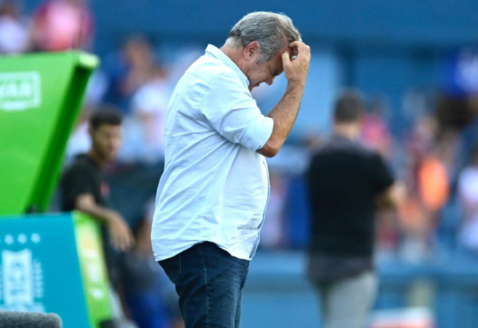 FB体育官网-摩纳哥主教练突发疾病,球队备战受影响-第2张图片-FB体育官网 FB体育官网-摩纳哥主教练突发疾病,球队备战受影响-第2张图片-FB体育官网