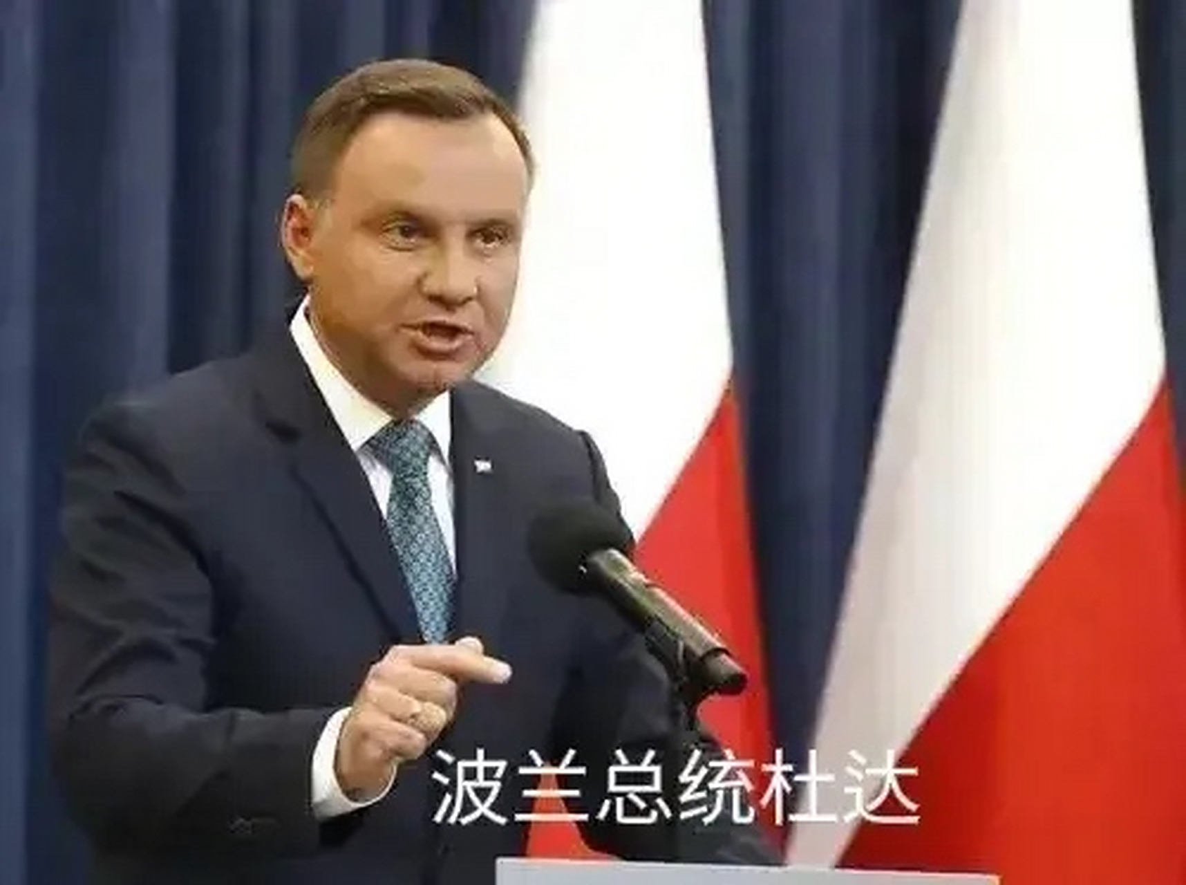 FB体育官网-波兰客场不敌乌克兰,陷入小组赛困境-第1张图片-FB体育官网 FB体育官网-波兰客场不敌乌克兰,陷入小组赛困境-第1张图片-FB体育官网