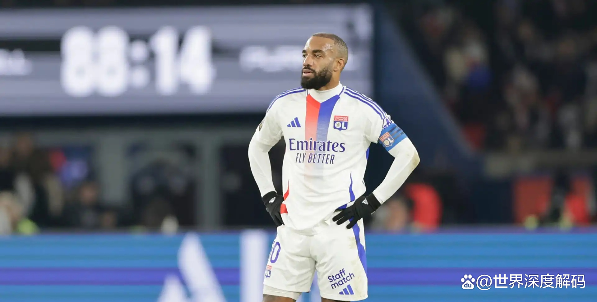 FB体育-里昂客场击败摩纳哥，赢得重要胜利-第2张图片-FB体育官网