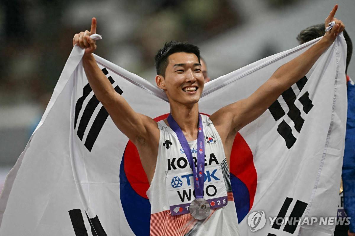 FB体育官方网站-希腊田径选手斩获男子跳高亚军-第1张图片-FB体育官网 FB体育官方网站-希腊田径选手斩获男子跳高亚军-第1张图片-FB体育官网